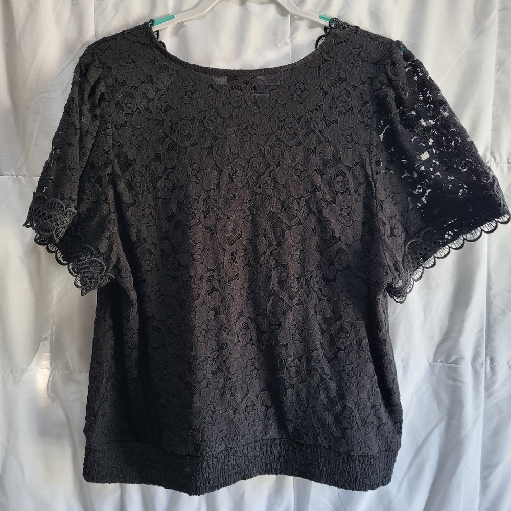 NWT Torrid Stretch Lace Crop Top Black 3X - Picture 2 of 7